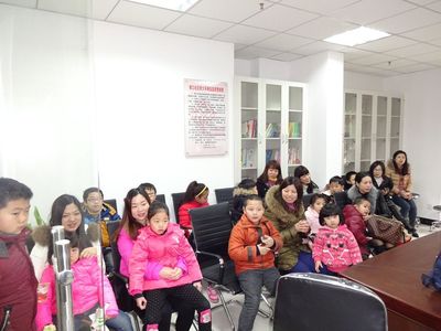 讓愛永駐童心——福清市婦聯(lián)“兩節(jié)”期間開展關(guān)愛困境、留守兒童溫暖行動